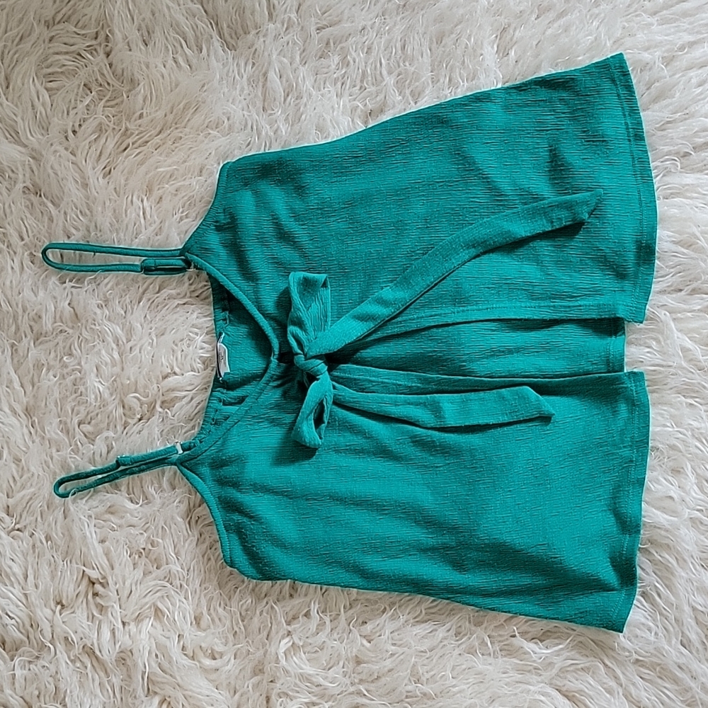 Love & Let Love Tie Front Crepe Layered Look Tank Top in Kelly Green